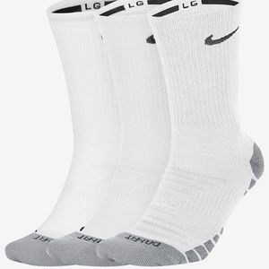 Nike everyday max cushioned crew socks